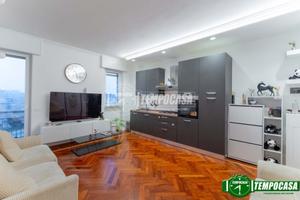 TRILOCALE RISTRUTTURATO - STILE ED ELEGANZA IN C