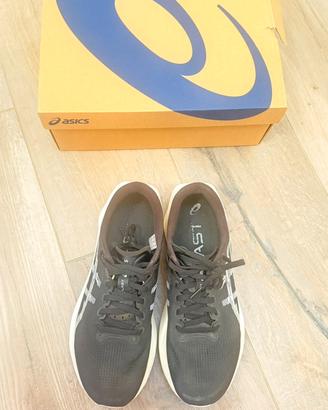 Scarpe da corsa Asics Sonic Blast. N 41.5