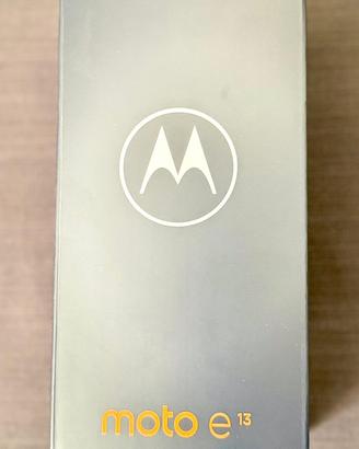 Motorola Moto e13 - 2GB RAM/64GB - Cosmic Black
