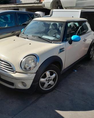 MINI ONE 2010