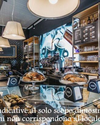 Attività / Licenza di 250 m² con 3 locali a Oleggi