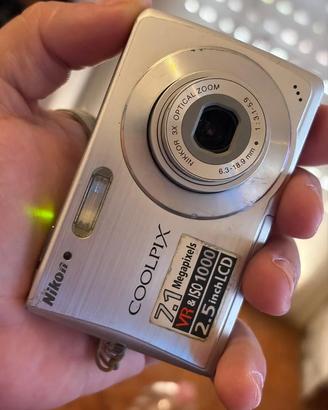 Nikon Coolpix S200