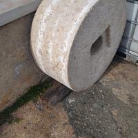 MACINA ORIGINALE in pietra antica della MAIELLA