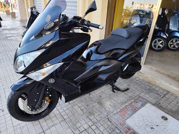 Yamaha T Max