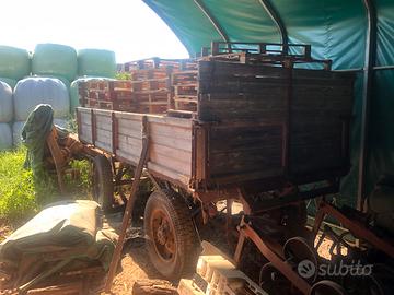 Rimorchio Safiz con timone anni 50 conservato