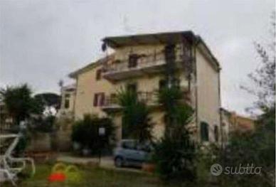 Complesso immobiliare a Roma (RM)