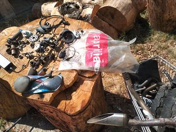 In blocco ricambi Aprilia SXV 550 o singolarmente