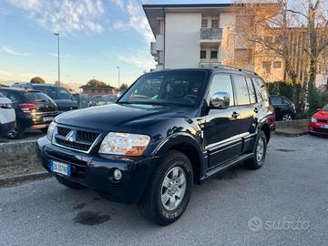 MITSUBISHI Pajero 3.2 16V DI-D 5p. GLX 7 Posti A
