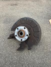 MOZZO RUOTA ANT. SX GOLF 6 1.4 2011 - 1K0407621E