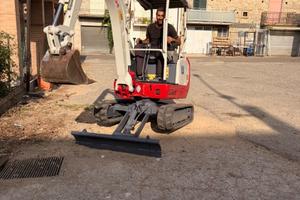 MiniEscavatore Takeuchi Tb 216