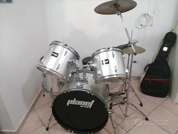 batteria grigia Planet