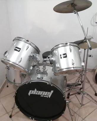 batteria grigia Planet