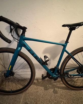 Bici gravel cube nuroad