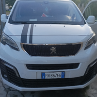 Peugeot traveller 9 posti