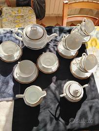 set da tè oro bianco e blu