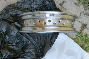 cerchio posteriore Triumph Thunderbird 900