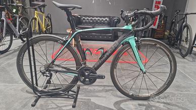 BIANCHI OLTRE XR3 CV ULTEGRA RUOTE CARBONIO TG. 53