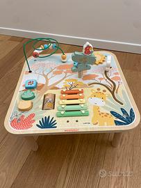 Tavolino multiattivita’ montessoriano