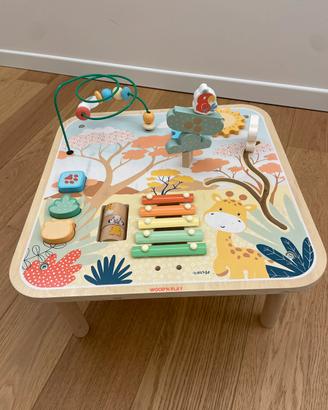 Tavolino multiattivita’ montessoriano