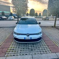 Golf 8 R line