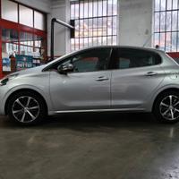 Peugeot 208 DISTRIBUZIONE NUOVA E TAGLIANDATA