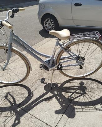 Bicicletta da ragazza 🚲