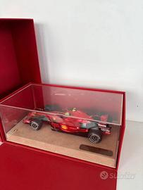 Ferrari F2008 1:18 Felipe Massa F1 con teca