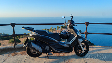 Piaggio Beverly 350 Police abs - Moto e Scooter In vendita a Palermo
