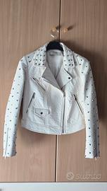 Giubbino Zara ecopelle bianca con borchie 