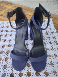 Sandali blu scamosciati