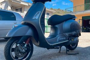 Vespa GTS 300