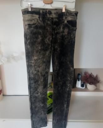 pantaloni