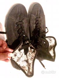 Sneakers tela nere con interno teschi 43