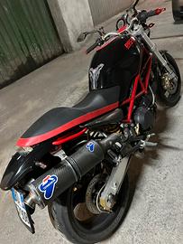 Ducati monster 900ie del 2001