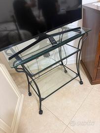 Tavolino per tv in vetro