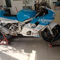 Yamaha YZF R6 - 2001