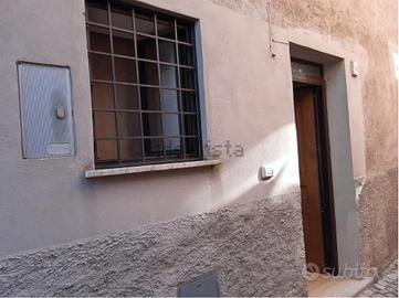 MONOLOCALE 40 KM da Roma