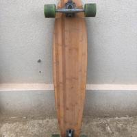 Longboard in bambù