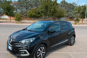 Captur 2018 1.5 diesel con gancio traino omologato