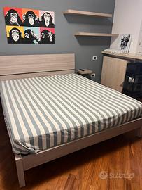 Letto matrimonionale Struttura, materasso, mensole