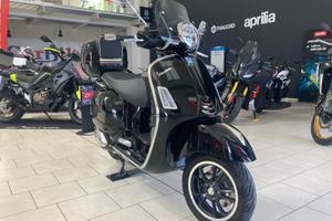 Piaggio Vespa GTS 300 super