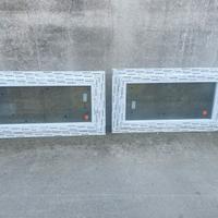 2 finestre in pvc per garage o simile