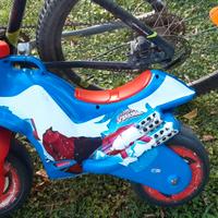 INJUSA - Spiderman Neox Cavalcabile