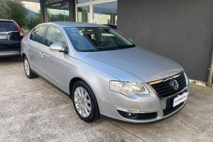 Volkswagen Passat 2.0 TDI Berlina " LEGGI