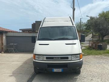 IVECO Daily Anno 2003 Isotermico