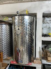 botti in acciaio inox per vino e olio
