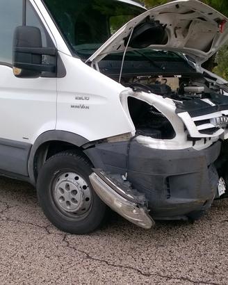 ricambi iveco daily 2.3 mltj anno 2013