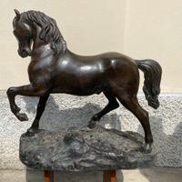 Scultura cavallo