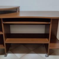 Scrivania porta PC con ripiani – Ottime condizion 