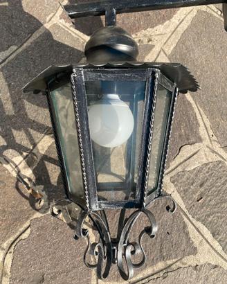 Lampada in ferro battuto